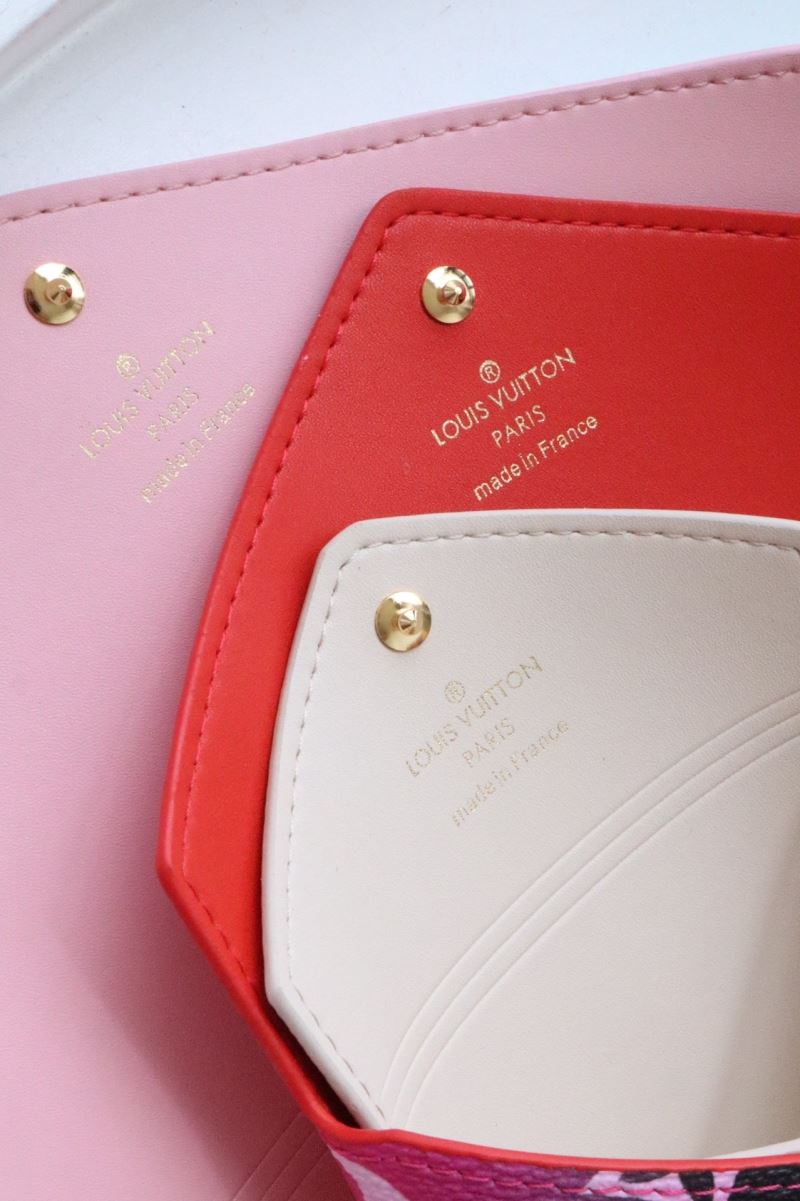 Louis Vuitton Clutch Bags